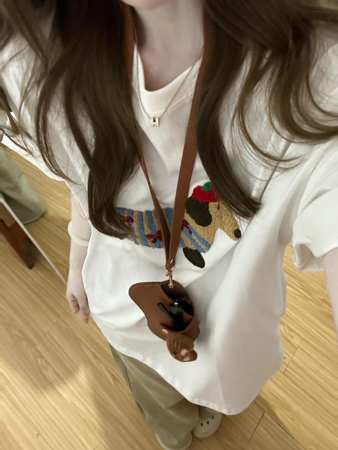 

Женская креативная хлопковая футболка с коротким рукавом и шенильной вышивкой таксы Default Option