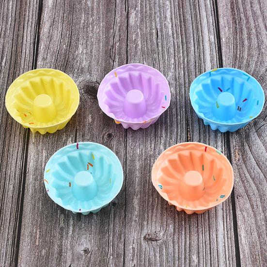 Practical Non-sticky DIY 9 Styles Reusable Hear Muffin Molds for Home Baking Baking Mold