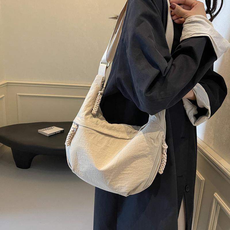 Dumpling Bag, Women's Crossbody Bag, Large Capacity Japanese and Korean Commuting Bag, New Bag, Single Shoulder Casual Versatile Backpack