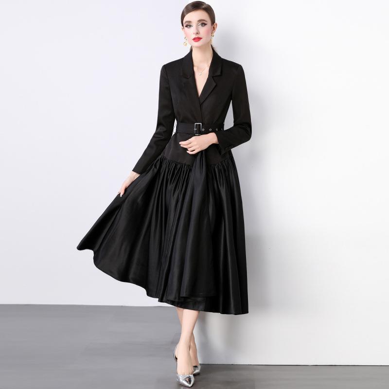Stylish French Suit Dress with Dramatic Stitching and Midi Swing Design