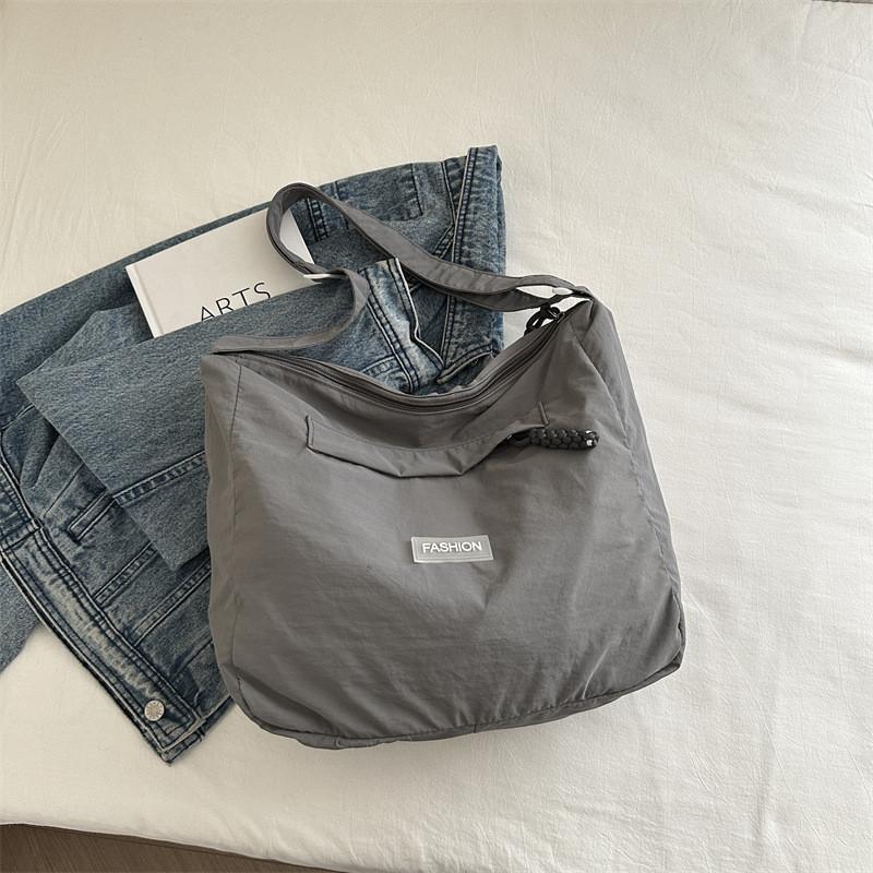 Stylish Casual Shoulder Crossbody Bag Large Capacity For Commuting And Daily Use