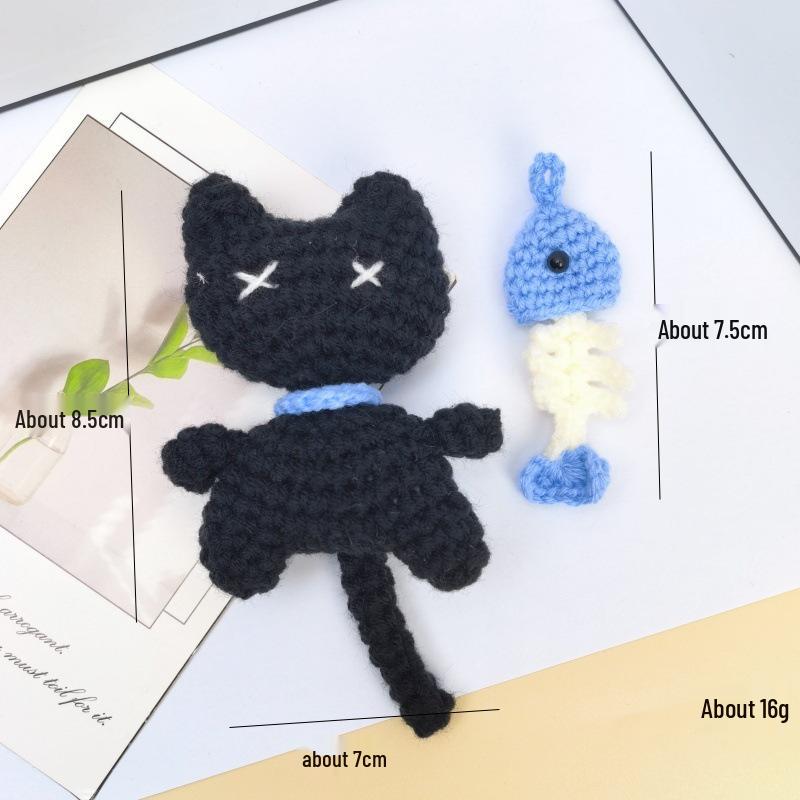 Knitted Cat Eating Fish Keychain Pendant - DIY Jewelry Ornament