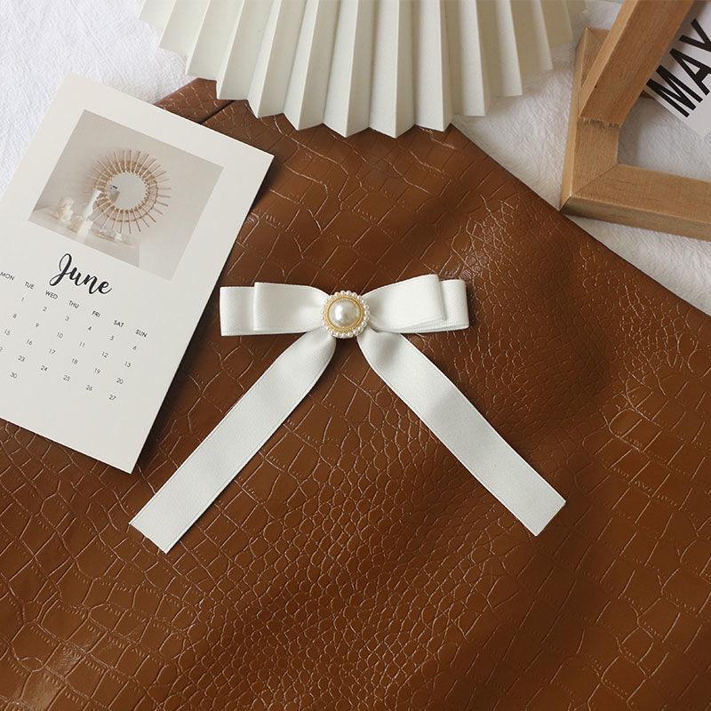 Off-White Cotton Pearl Bow Brooch: Cute Japanese Korean Style Ribbon Lapel Pin Corsage.