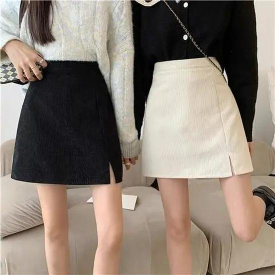 2022 Autumn/Winter Women's High-Waist Retro Corduroy A-Line Skirts: Anti-Exposure, Slim Fit, and Split Design