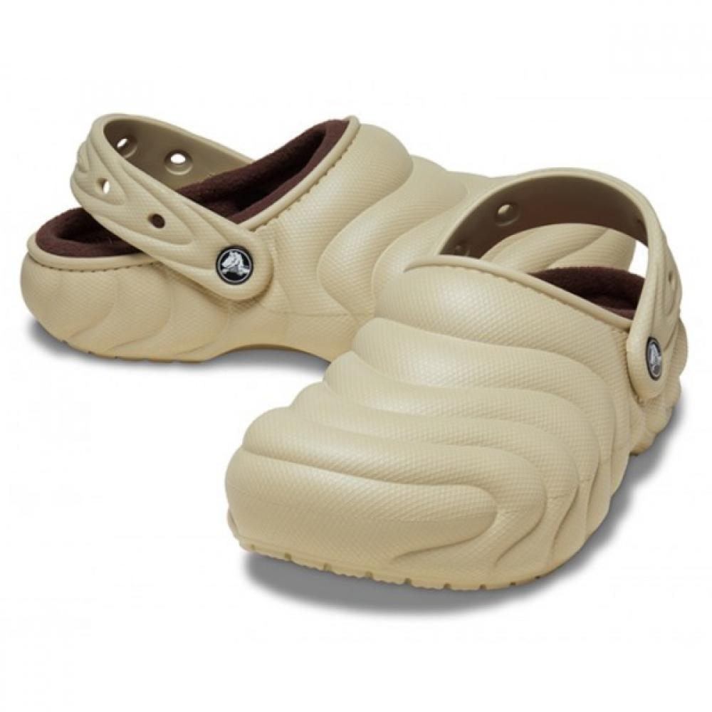

Crocs Classic Lined Over Puff Clog 210059 0li M4W6(230)