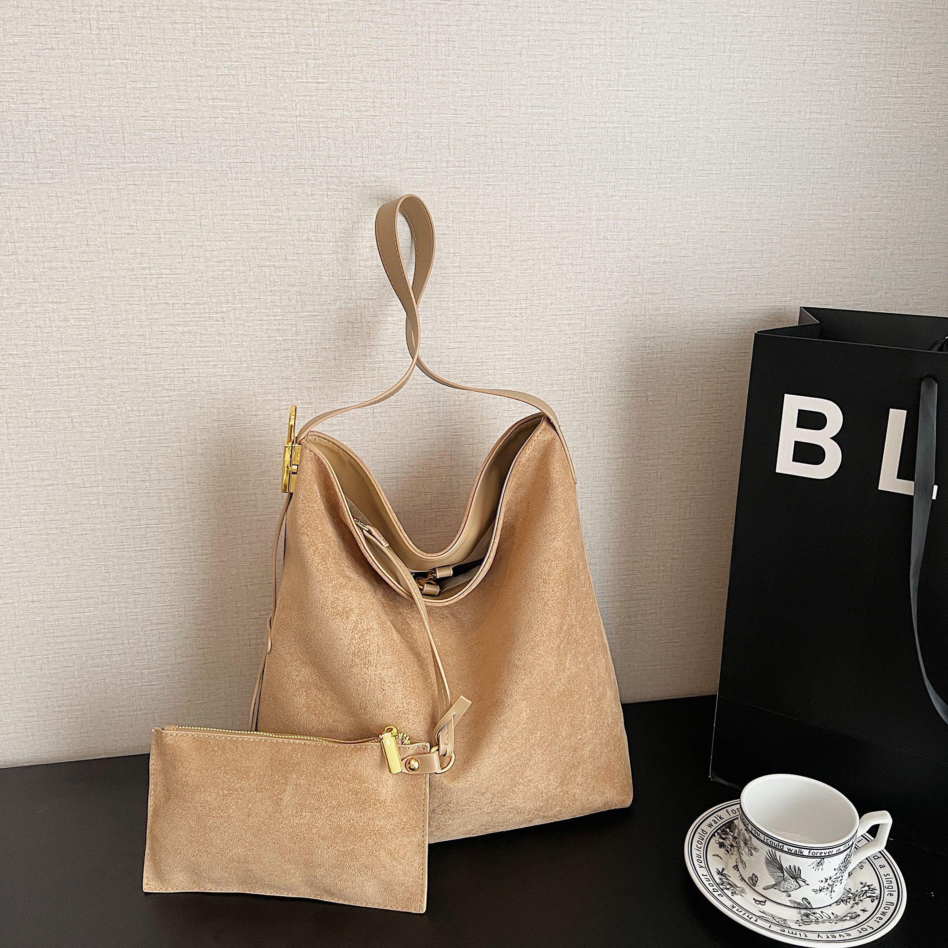 

Модная сумка-тоут и наплечная сумка большой вместимости: Универсальная модная сумка и рюкзак With Small Bag хаки