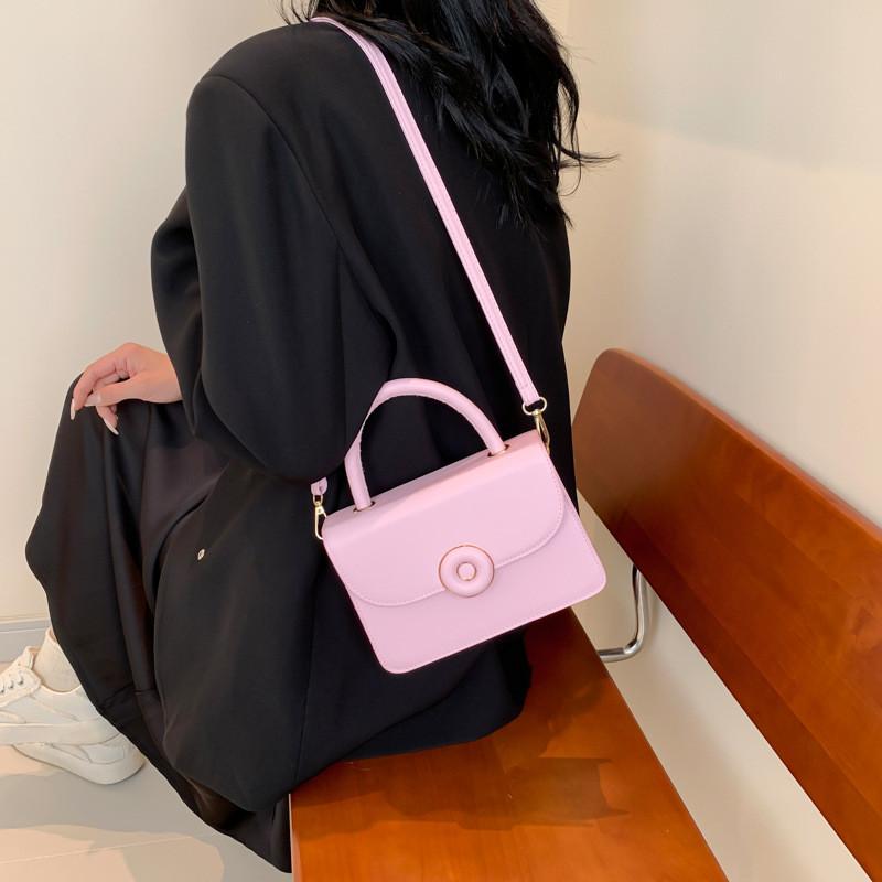 Trendy Minimalist Handheld Crossbody Bag For Women Perfect For Casual Outings