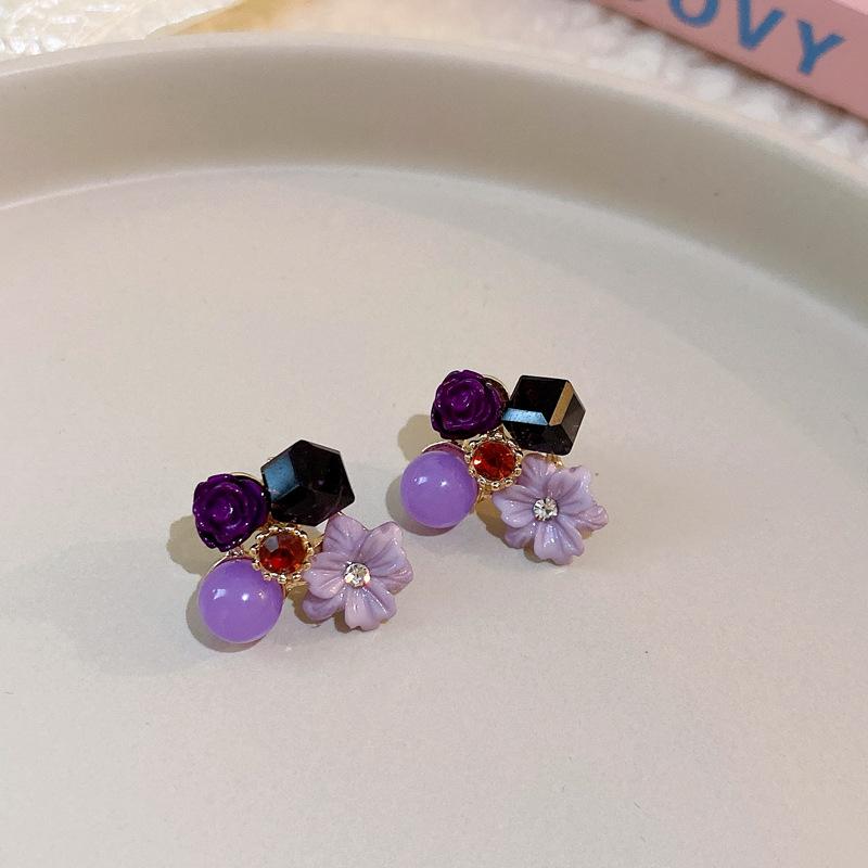 Mori sweet diamond-set love flower earrings temperament small fresh stud earrings personality cute girl heart earrings