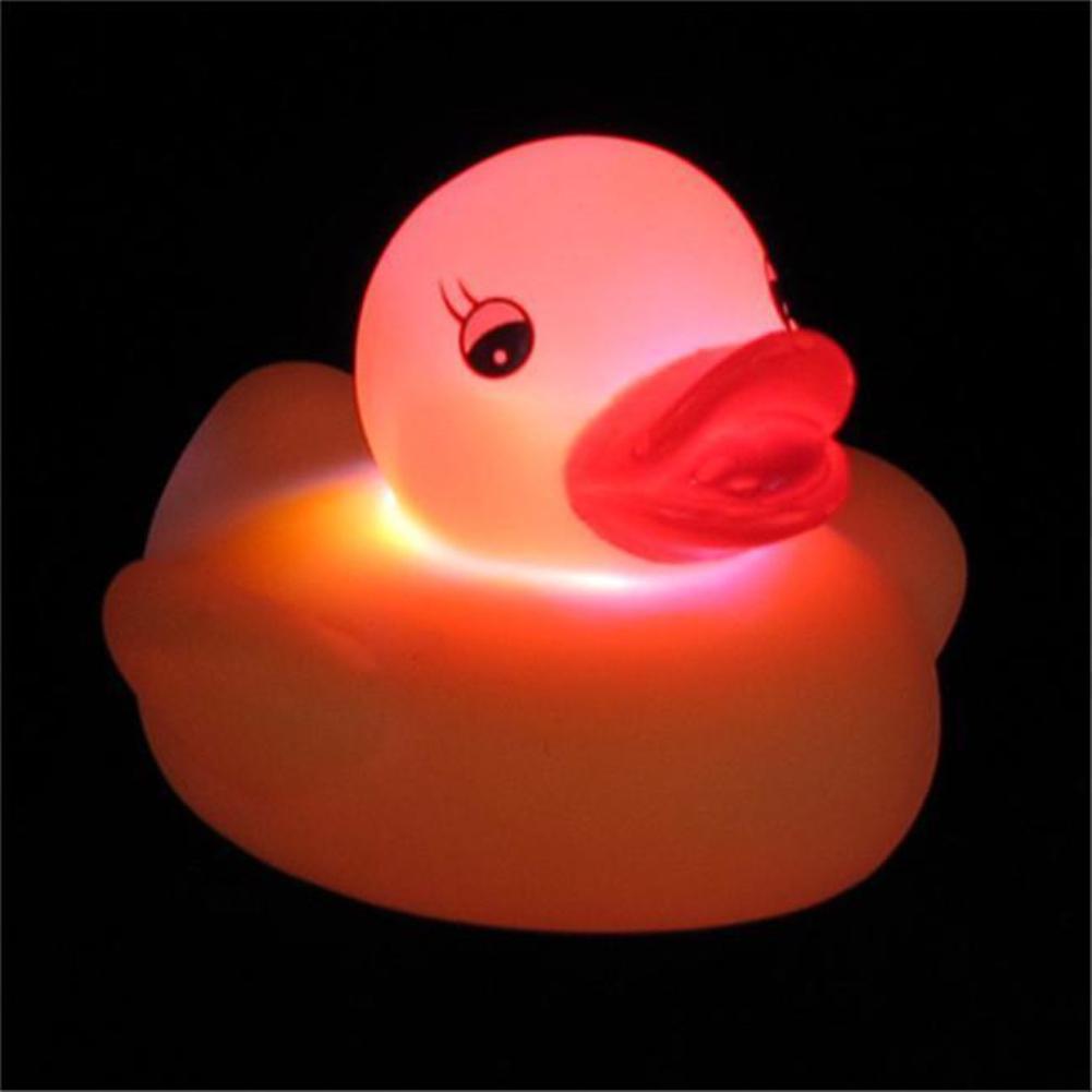 1Pc Newborn Baby Bath Time Toy Changing Duck Flashing LED Lamp Light