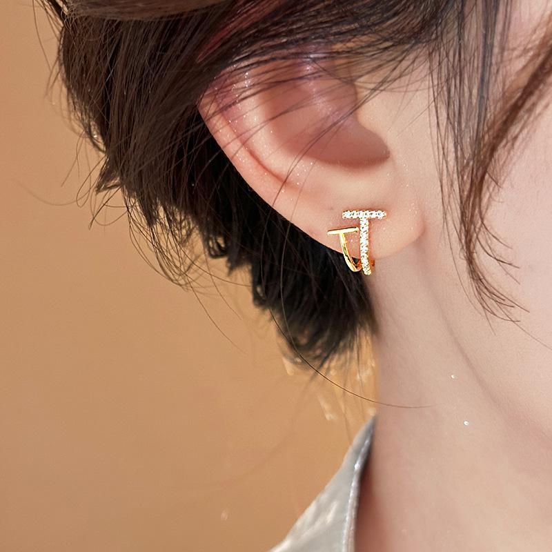 French Retro Zircon Pearl Earrings: Light Luxury 925 Silver Needle Jewelry