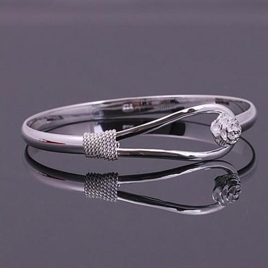 Bracelet Opening Design Flower Buckle Electroplating Bright Luster Unfading Decorate Jewelry Gifts Light Luxury