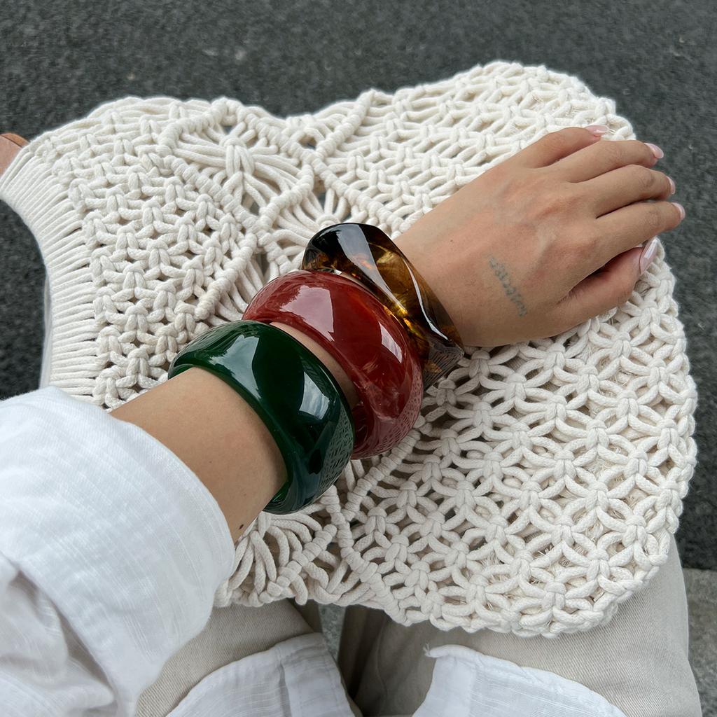 Fashion Irregular Amber Smudged Acrylic Bracelet, Exaggerated Geometric Glossy Resin Bracelet