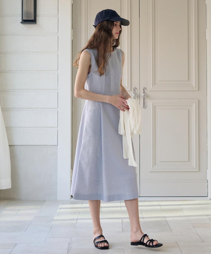 Deuloupisumeon Pintuck Sleeveless Long Dress [L.Blue]