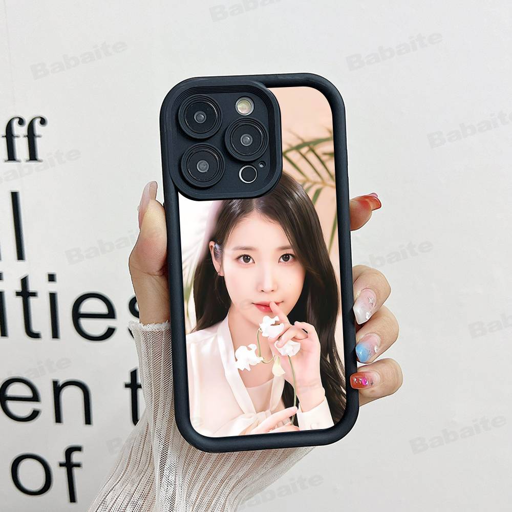 Korean L-Lee Ji Eunes Female Singer For IPhone 17 Pro Max 16 15 14 13 12 11 Plus Black Soft Phone Cover