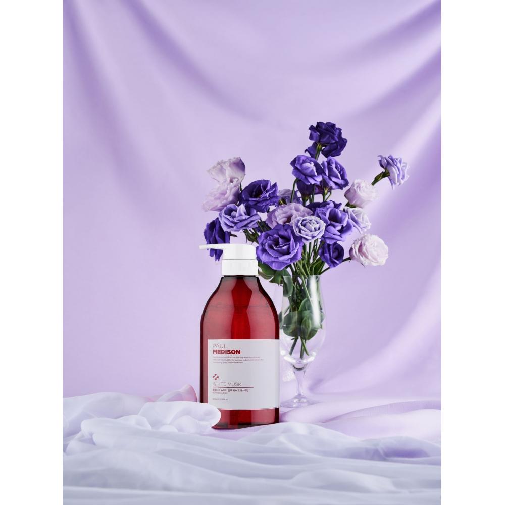 

Daiso Paul Medicine Питательный шампунь Белый мускус 600 мл