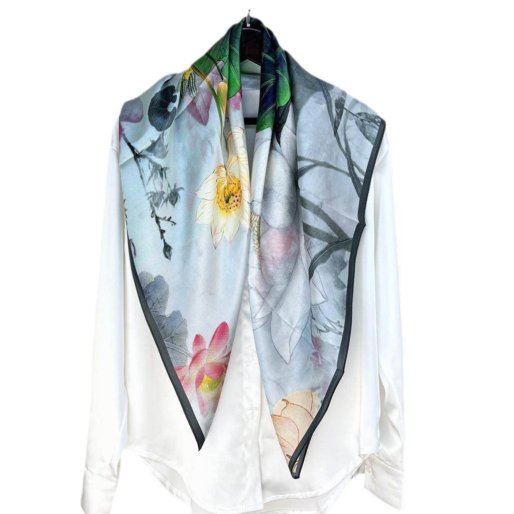 Guochao Chinese Landscape Painting Lotus Flower Versatile 100 Mulberry Silk Square Scarf Thin Shawl Women'S Silk Scarf Silk Scarf