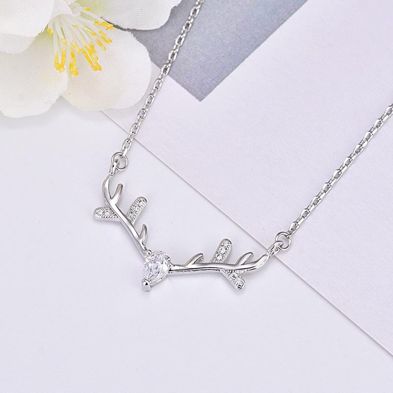 Korean-Style Elk Antler Clavicle Necklace: Women's Choker Pendant, Christmas Gift