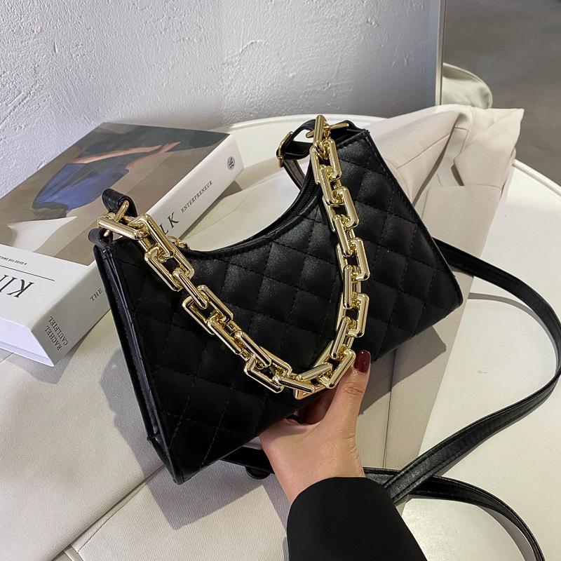 Autumn and Winter New Women's Messenger Bag Bag Messenger Shoulder Portable Chain Fashion Casual Versatile Casual Bag