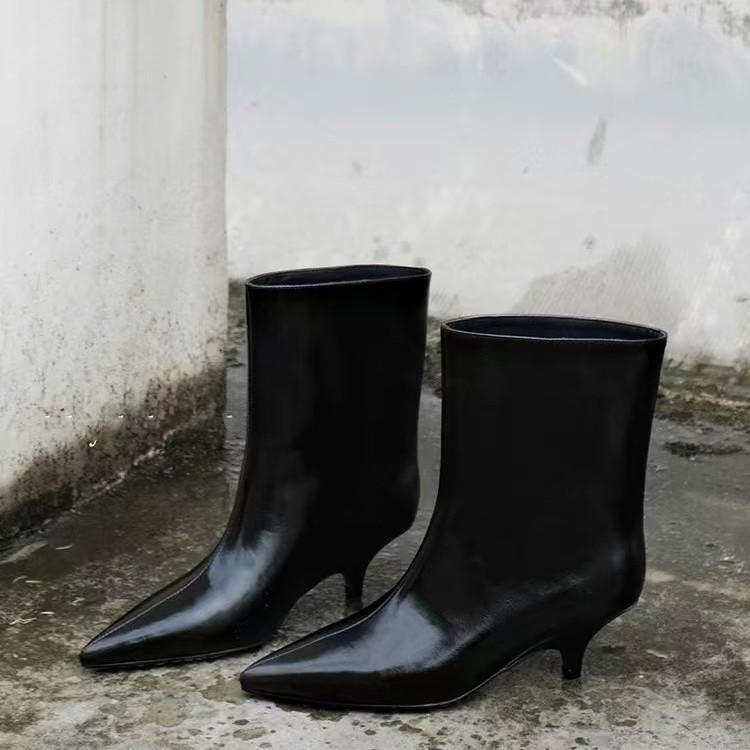 2025 Autumn/Winter French Retro Pointed Toe Kitten Heel Ankle Boots for Women