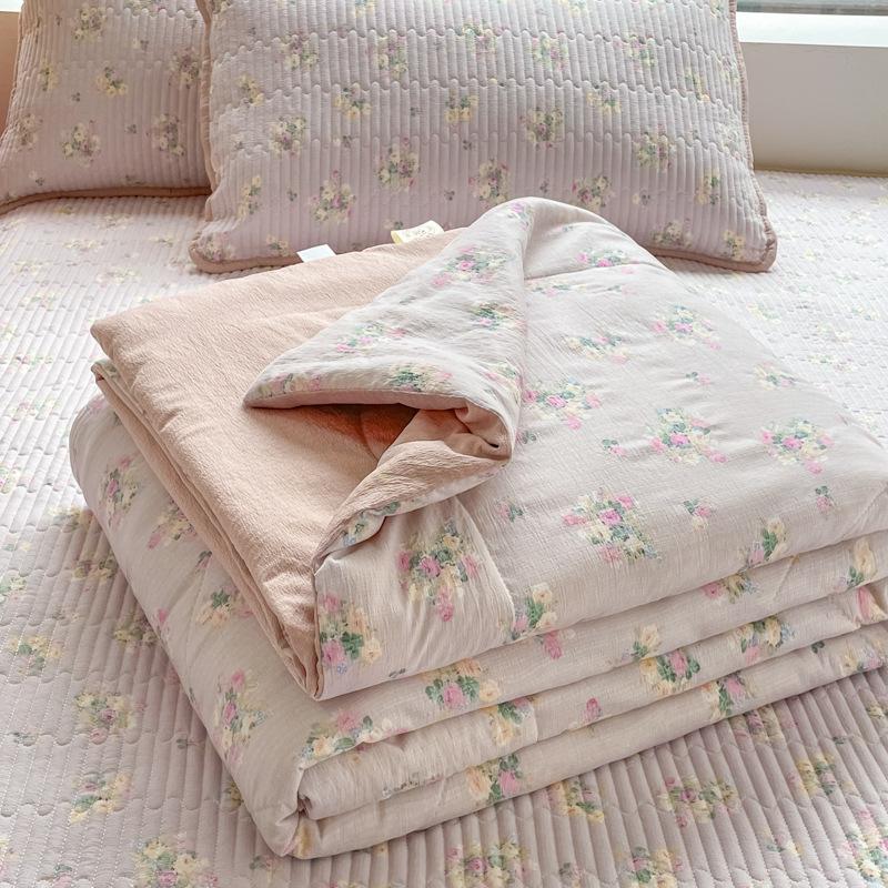 

Двухслойная марля Безопасное летнее одеяло Охлаждающее одеяло Машинная стирка Комплект постельного белья Покрывало для кондиционирования воздуха Легкий подарок Постельное белье 150*200cm