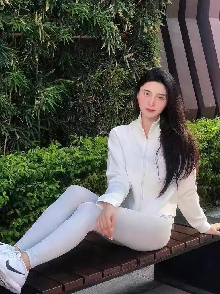 Alo Yoga Damen Frühling/Herbst Locker geschnittener Kapuzenpullover mit Reißverschluss und Stehkragen für Laufen & Fitness