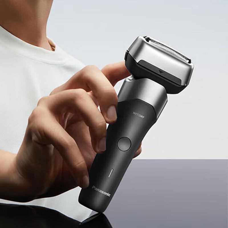 Panasonic New 5 Series Reciprocating Electric Shaver CN plug (adapter included)