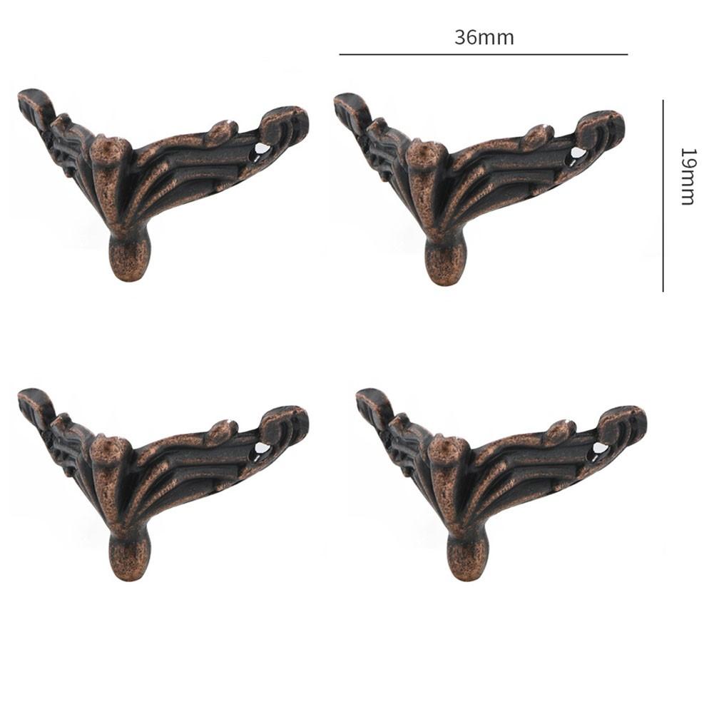 

Fine Carved Detail Corner Protector Antique Corner