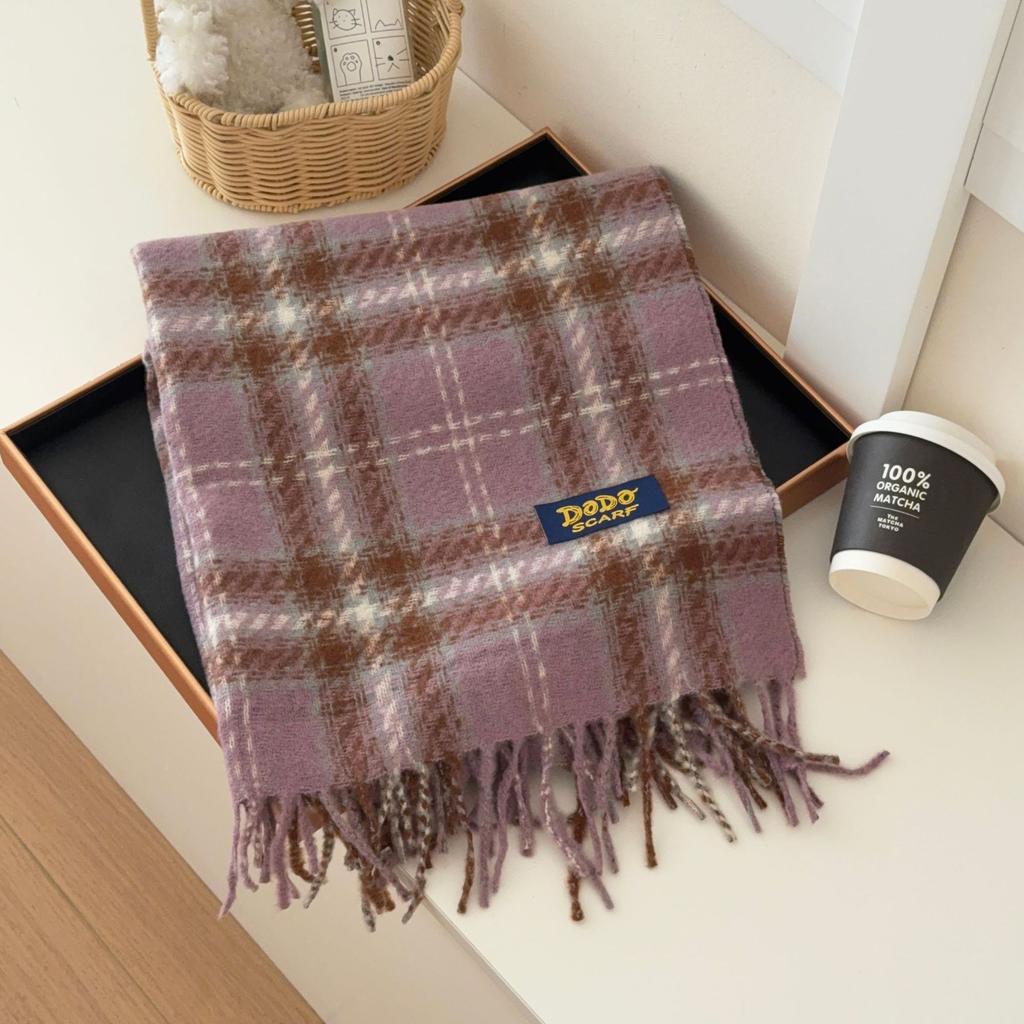 Korean version of the new plaid scarf women's autumn and winter atmosphere thickened warm retro imitation cashmere cold-proof scarf