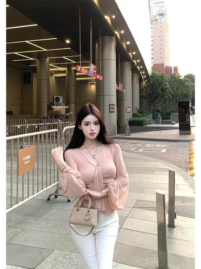 Women's Slim Fit Pink V-Neck Long-Sleeve T-Shirt, 2026 Spring, Cinched Waist, Stretchy Base Layer