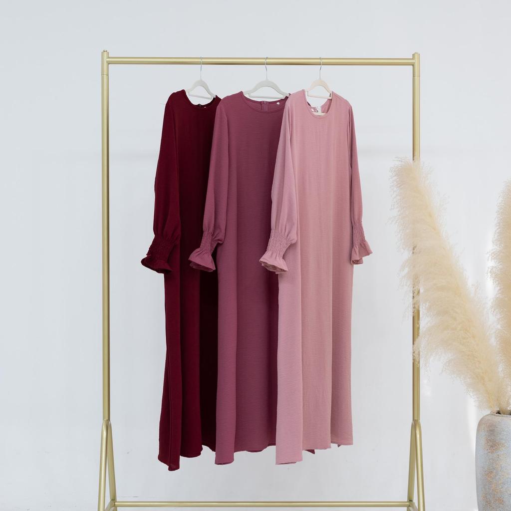 Jednobarevný set abáji pro muslimské ženy