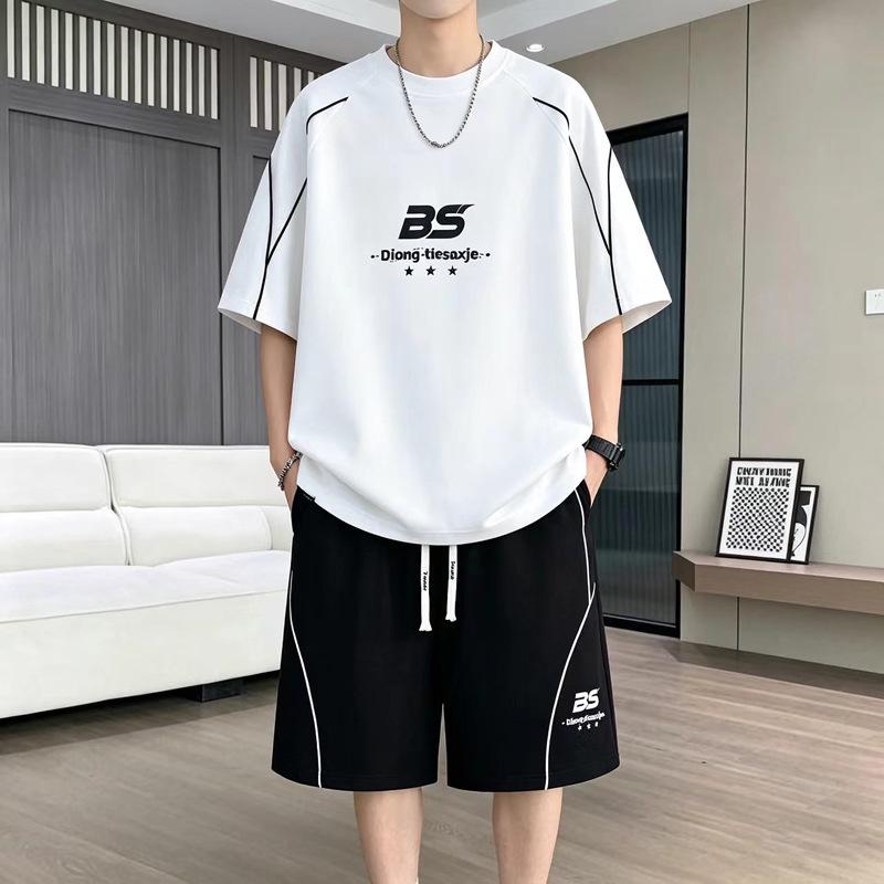 Men's Trendy Summer Two-Piece Set: Loose Short Sleeve T-Shirt & Five-Point Shorts
