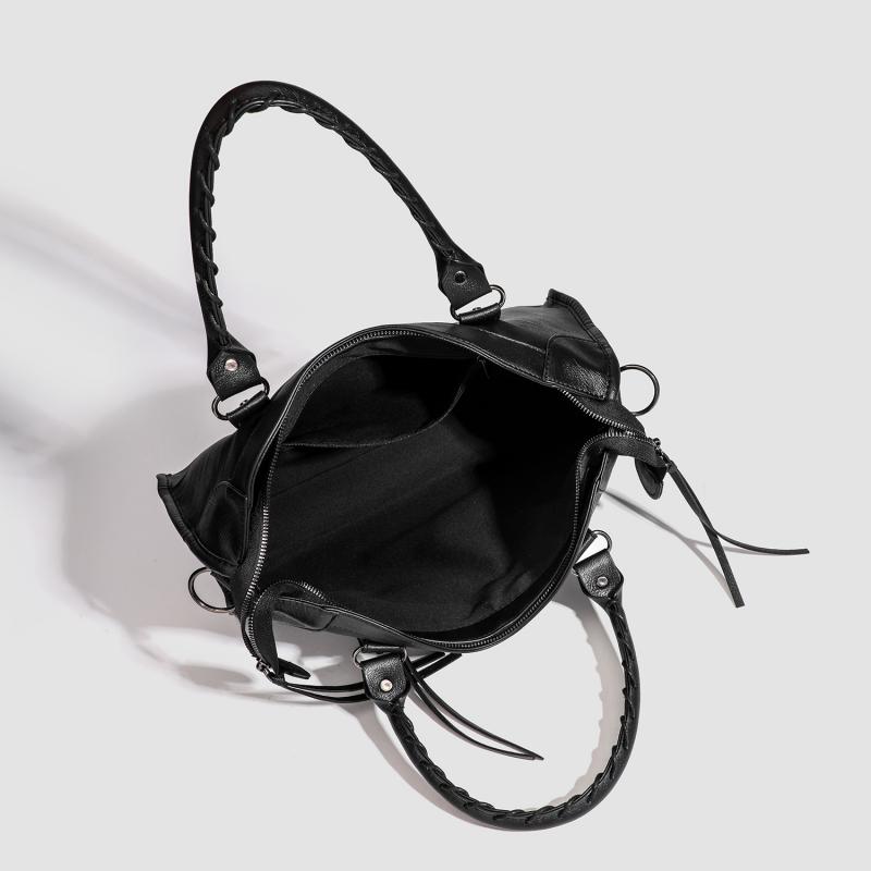 CDIWRI&KARI Motocyklová taška s cvočky Velká kapacita Taška přes rameno Crossbody Kabelka Nová ABG Baddie Taška Módní dámská taška