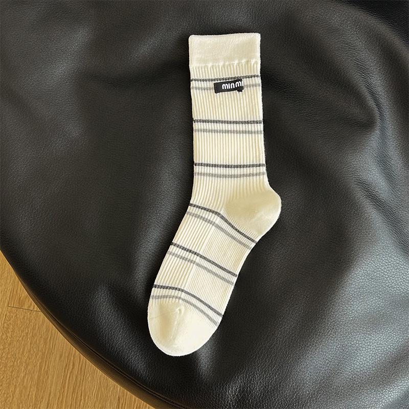 Miu-Style Striped Combed Cotton Mid-Calf Socks - Fashionable, Versatile Women's Autumn/Winter Socks