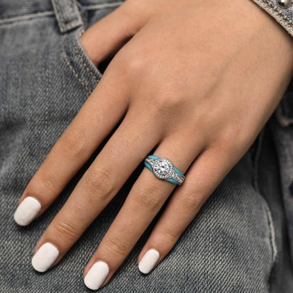 Luxury Medieval Ring Women, British Retro Sense Chic Ring