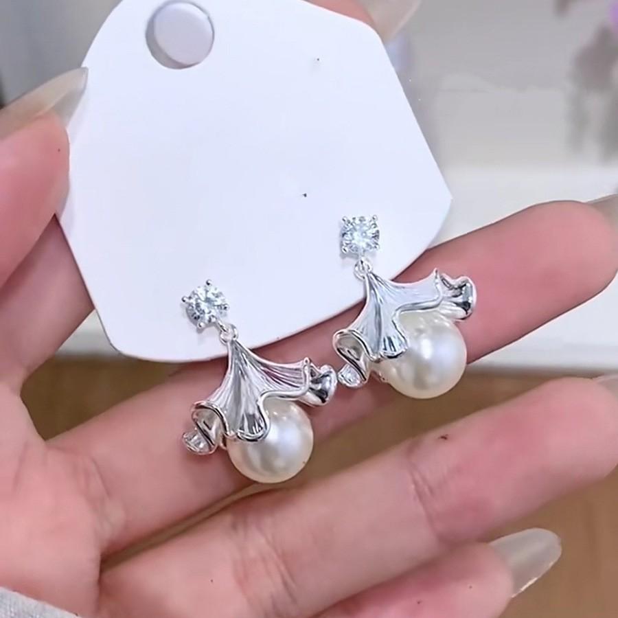 Zircon Geometric Pearl Stud Earrings Autumn and Winter Retro Elegant Earrings Temperament Earrings Women