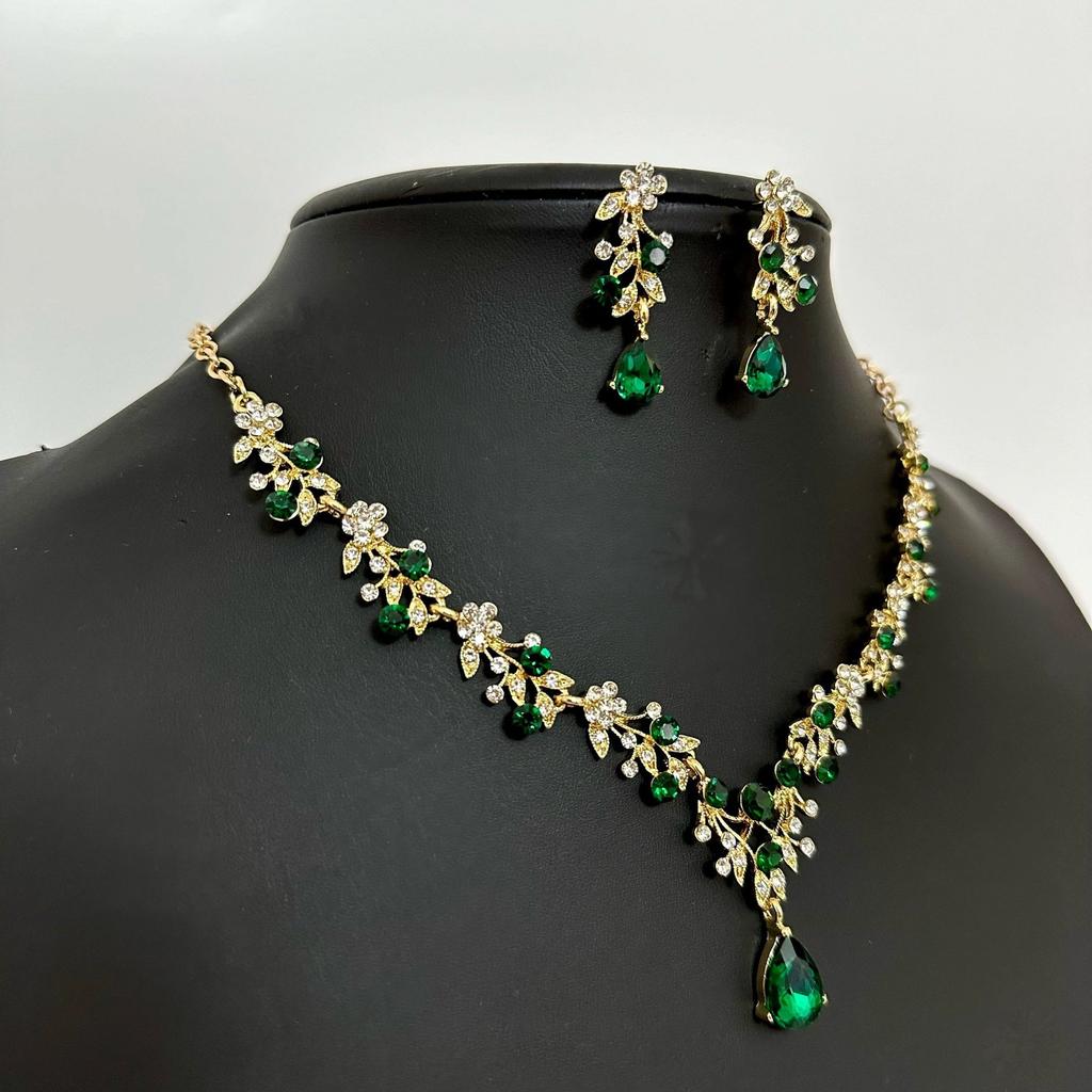 Brilliant Imitation Emerald Cubic Zirconia Jewelry Set gold Bridal Necklace and Earring Set Wedding and engagement jewelry