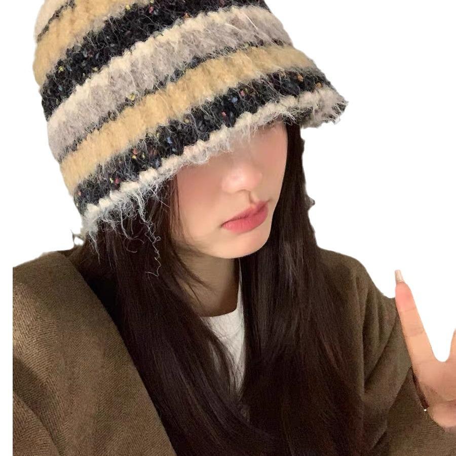 New Winter Striped Hat for Women's Warm Knitted Hat with Ear Protection Versatile Korean Style Fashionable Woolen Hat Big Head Circumference