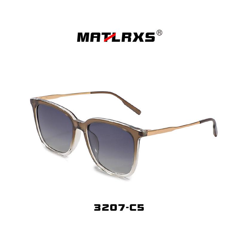 New TR90Polarized sunglasses are fashionable and trendy for men and women, popular with internet celebrities, and the large frame makes the face