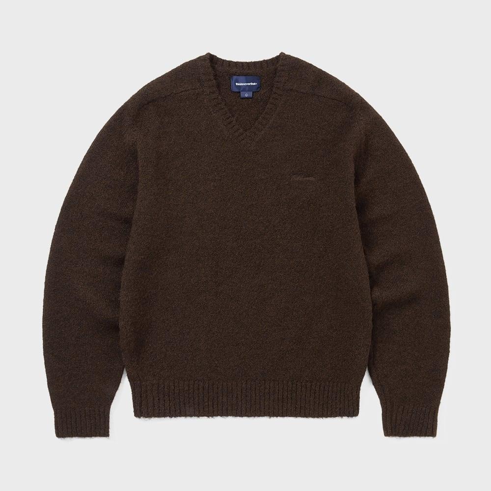 Этот коричневый вязаный свитер с V-образным вырезом никогда не бывает таким S