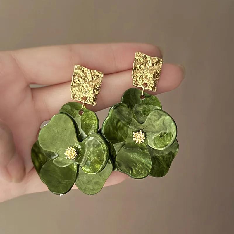 Vintage Acrylic Flower Pendant Earrings for Women Exquisite Green Big Flower Petal Dangle Earrings Engagement Jewelry Gifts