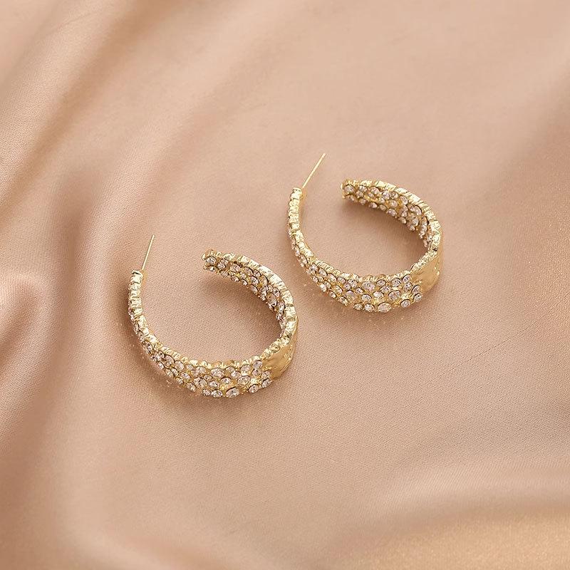 

Корейские винтажные серьги-кольца в стиле барокко с кристаллами из Дондэмуна - Трендовая бижутерия 2024 года с преувеличенными серебряными иглами для женщин золотой