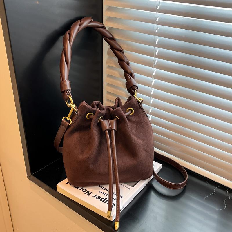 Crossbody bag women's bag 2025 new bag light luxury niche high-end hand bag super fire leopard print shoulder bucket bag