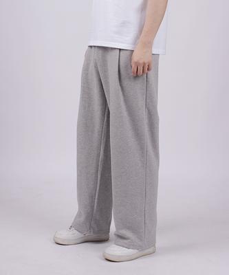 Partea de jos – Pantaloni de trening și colanți