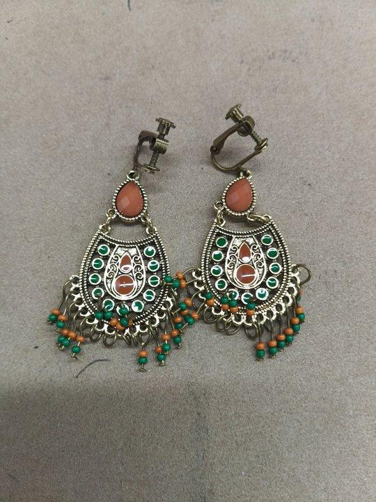 

Oil drop, water drop, rice ball, fringed ear hook, bohemian vacation style retro earrings, light luxury high-end earrings.