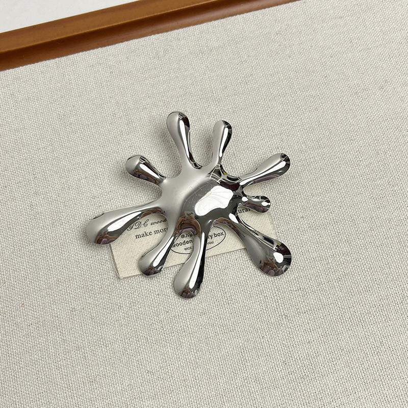 Vintage Versatile Fireworks Brooch For Women Men Exquisite Temperament Fireworks Shape Brooches Clothing Accessories Gifts серебряный