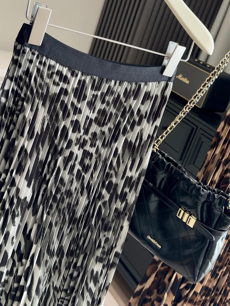Elegant Leopard Print A-Line Pleated Long Skirt for Women - Spring/Summer Collection