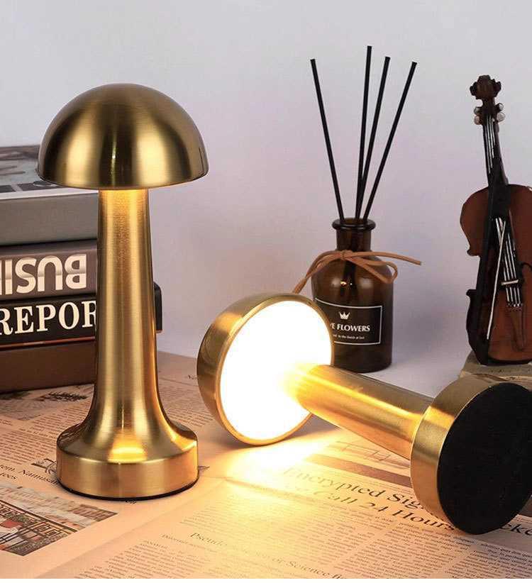 Retro Mushroom Desk Lamp - Color-Changing Eye Protection Bedside & Study Light