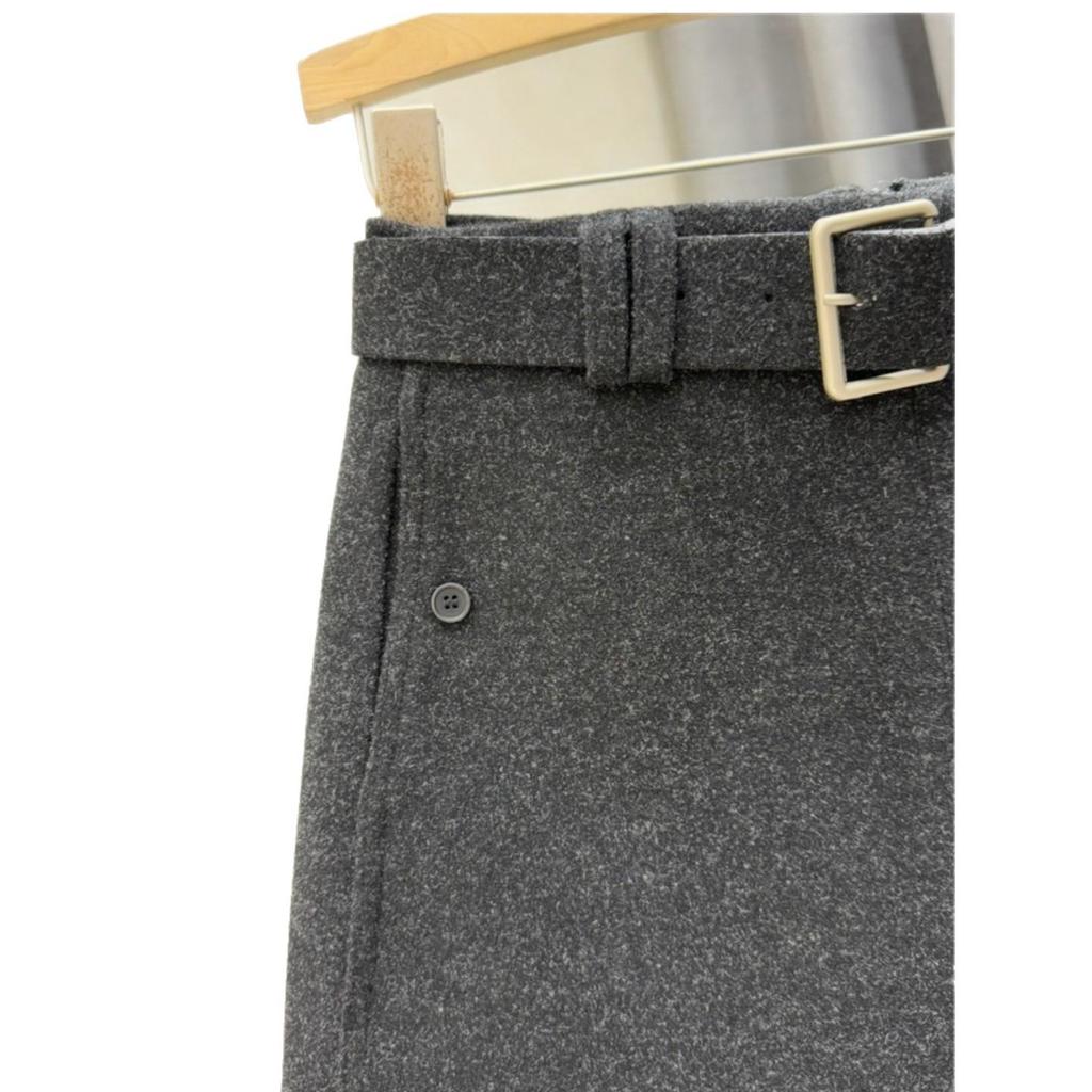 Women's Gray Wool A-line Skirt - High Waist, Thickened for Autumn/Winter, Hip-hugging, Anti-exposure, Short Casual Skirt