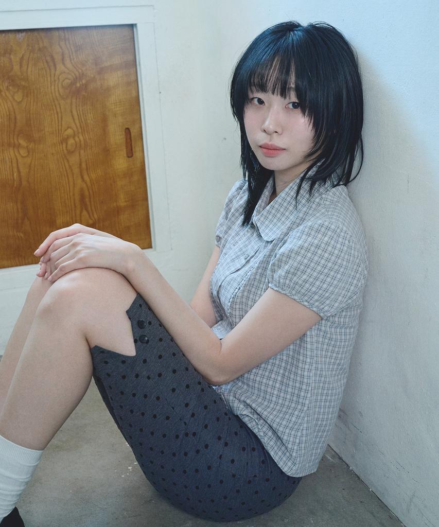 Mihebeu Check Puff Short Sleeve Blouse Gray