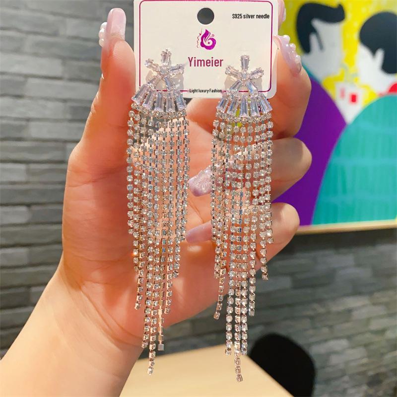S925 Silver Needle Rhinestone Tassel Earrings - Exquisite Long Claw Chain with Colored Diamonds, European & American Style